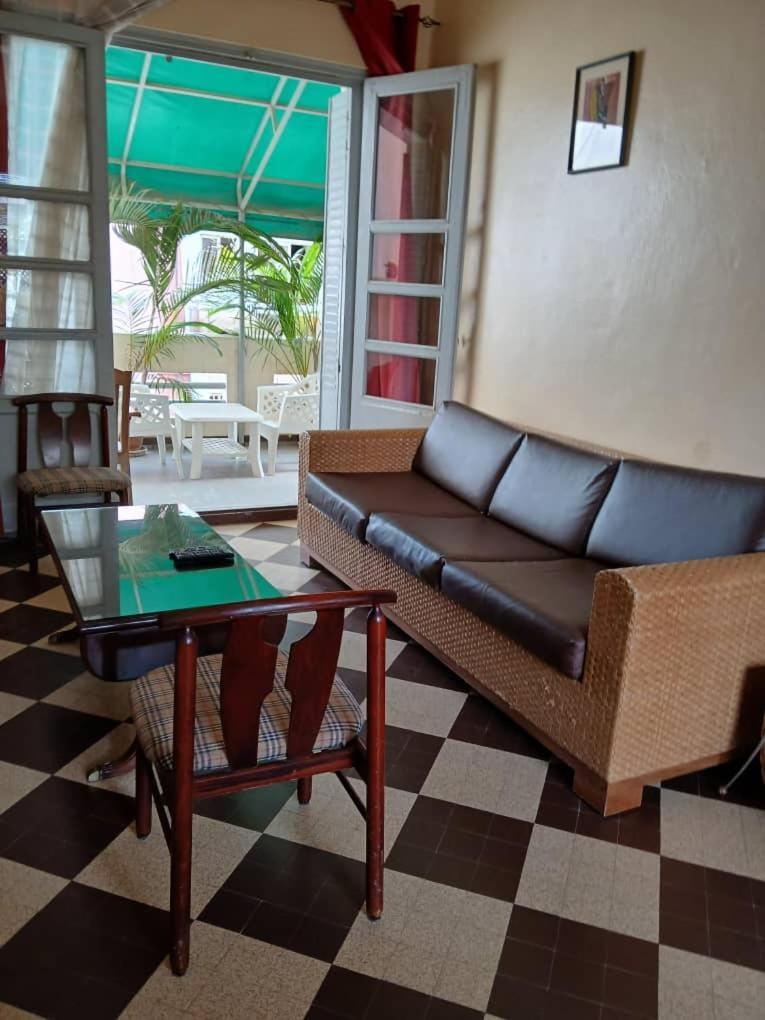 Appartement Sympathique Jules Ferry. Dakar Exterior foto